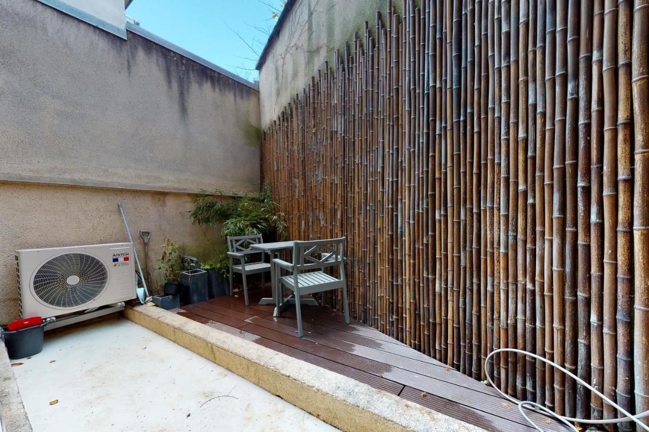 Superbe Loft Avec Patio - Tour Eiffel Apartment Paris Exterior foto